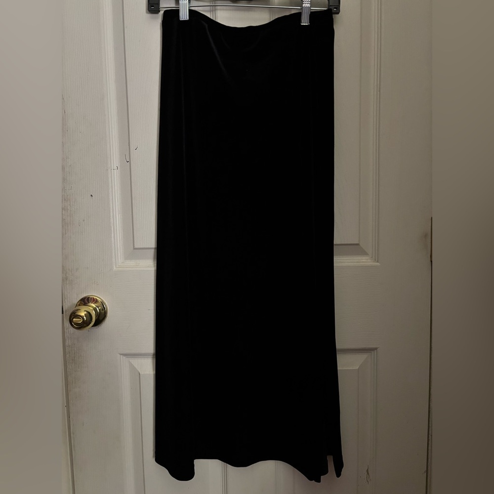 Velvet skirt